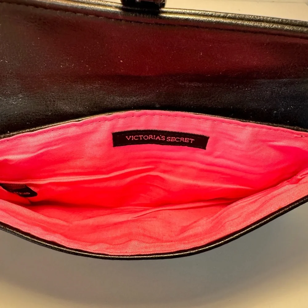 Vintage Y2K Victoria’s Secret Black Clutch